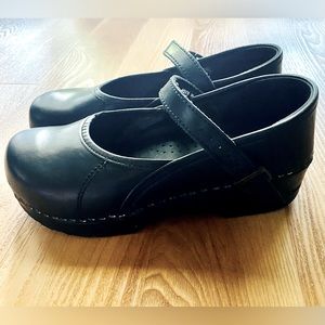 Sanita Mary Jane clogs